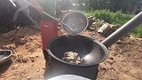 丹东农村婚宴的酸菜这样做，炖出了杀猪菜的感觉，味道太棒了