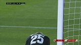 还以颜色！维尼修斯禁区得球小角度爆射 莱万特门将稳健封出