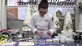 牛人用巧克力蛋糕做出一个“村庄”网友这是熟悉的味道