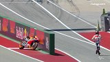 MotoGP美国站精彩瞬间 马奎兹摔车退赛林斯首夺冠