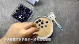 满满的蓝莓味早餐，好看又好吃，整个人都开心了