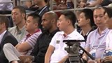 中超-13赛季-国安外援卡努特捧场姚基金慈善赛 与卡卡相谈甚欢-新闻
