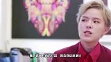杨芸晴现身机场，灰色卫衣搭配渔夫帽，休闲舒适度满分