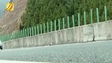 翻高速护栏从60米桥坠落身亡 家属：不知桥中有缝隙