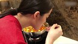欧阳娜娜的VLOG，女神开启黑暗料理，看完你还有食欲吗？