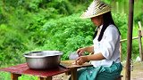 夫妻俩隐居在大山里，简单几样食材这样做出来，真是人间美味