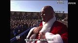 WWE-17年-经典时刻：2003年劳军义演 奥斯丁变身圣诞老人教训老麦-精华
