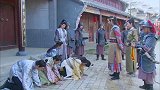 张士诚担心会腹背受敌，审时度势后决定接受扩廓帖木儿的招安
