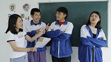 学霸变乞丐，学渣却一炮而红成作家，还上了报纸！