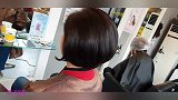 50岁大姐想年轻，长发剪成波波头，时尚有气质，很美很满意