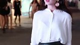 在成都春熙路街头，偶遇极品外国美女