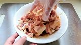 滋滋冒油的烤五花肉，在家自己做这也太好吃了