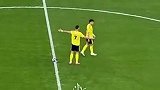 实拍丢球后C罗向菲利克斯抱怨