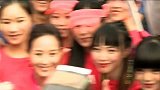 跑步-16年-2016上海半程马拉松赛鸣枪 跑友畅享奔跑啦啦队美女最抢镜-花絮