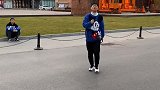 下手真狠，你知道我爸是谁吗？
