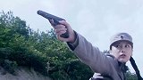 鬼子骑马追击女八路，没想到撞上神枪手，被他几枪全部干掉！
