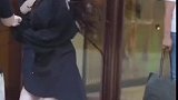 小姐姐把路人迷住了