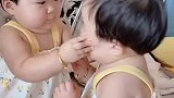 萌宝之间一言不合就开掐,这相爱相杀的一幕,每天总是上演