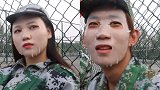 太精致！郑州00后男女新生军训间隙坐操场边敷面膜