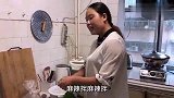 比麻辣烫好吃的麻辣拌，香辣过瘾，燕子一煮一拌，做法简单，安排