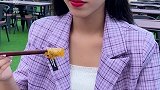 红油面皮 你有这样爱到尘埃里的朋友吗？零食剧情