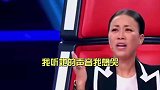 美女深情演绎节奏欢快，歌声深入人心