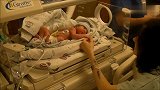 记录新生儿宝宝和妈妈的第一次接触，莫名的感动！