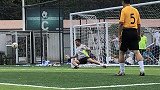 国门刘云飞复出路 每日负重深蹲必修课