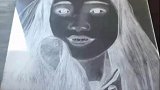 小伙用亚克力板，画自己喜欢的女孩