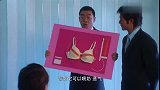 小伙设计的内衣带拉链，女模特穿后崩溃了，这也能叫内衣