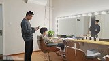 易烊千玺带你参观他的摄影棚，还用黏土做了个纸鹤表白粉丝