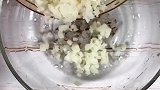 虾的鲜美加上荸荠的清脆，简直完美鸭～
