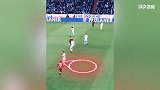 穆勒版速度与激情!一秒锁定防守漏洞 二娃跑位真绝了