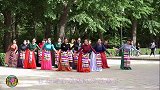 玲珑广场舞，今天的《雪山阿佳》太美了，人美服装也美！