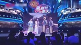 贾玲张小斐身份互换，贾玲不说话张小斐抢着说，结果被泰维喷