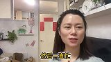 香港人的生活香港一家三口蜗居公屋尺，自己装修二房一厅一卫一厨