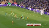 任意球我来罚！内维斯30码直接射门稍稍打高
