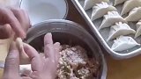 这样包饺子，还真的是第一见啊，看起来真的是好想吃！太美味了