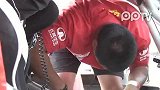 龙腾达喀尔2011年达喀尔拉力赛.车手助理赵凯工作状态实拍