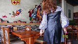 美女饭店吃饭，因为手机铃声很特别，吃饭直接不要钱