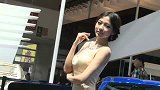 2012北京车展-S曲线魅力车模与蓝色SUBARU的完美结合