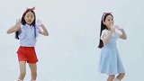 她12岁因化妆终止发育，今用“安全袜”秀身材，腿竟长过成人