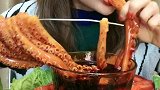 第一次见这么长的八爪鱼“腿”，这头应该也不小吧