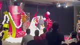 新娘的小妹妹在婚礼上不负众望啊！