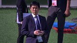 原口元气赛前备战大汗淋漓 日本主帅场边小本本研究技战术