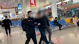 江苏南通：天天梦到被人追，毒贩拆墙越狱潜逃21年终落网