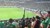 国安点球未判，球迷高呼“黑哨！裁判SB”