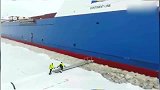 这样上轮船的方式还是头一次见！神奇的一幕