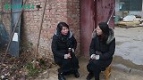 能豆跟花婶聊天，花婶提议给能豆爸找对象，能豆啥态度