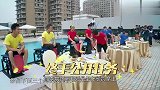 奔跑吧：吃饭还有惩罚？邓超李晨被扔入泳池，把王宝强笑坏了！